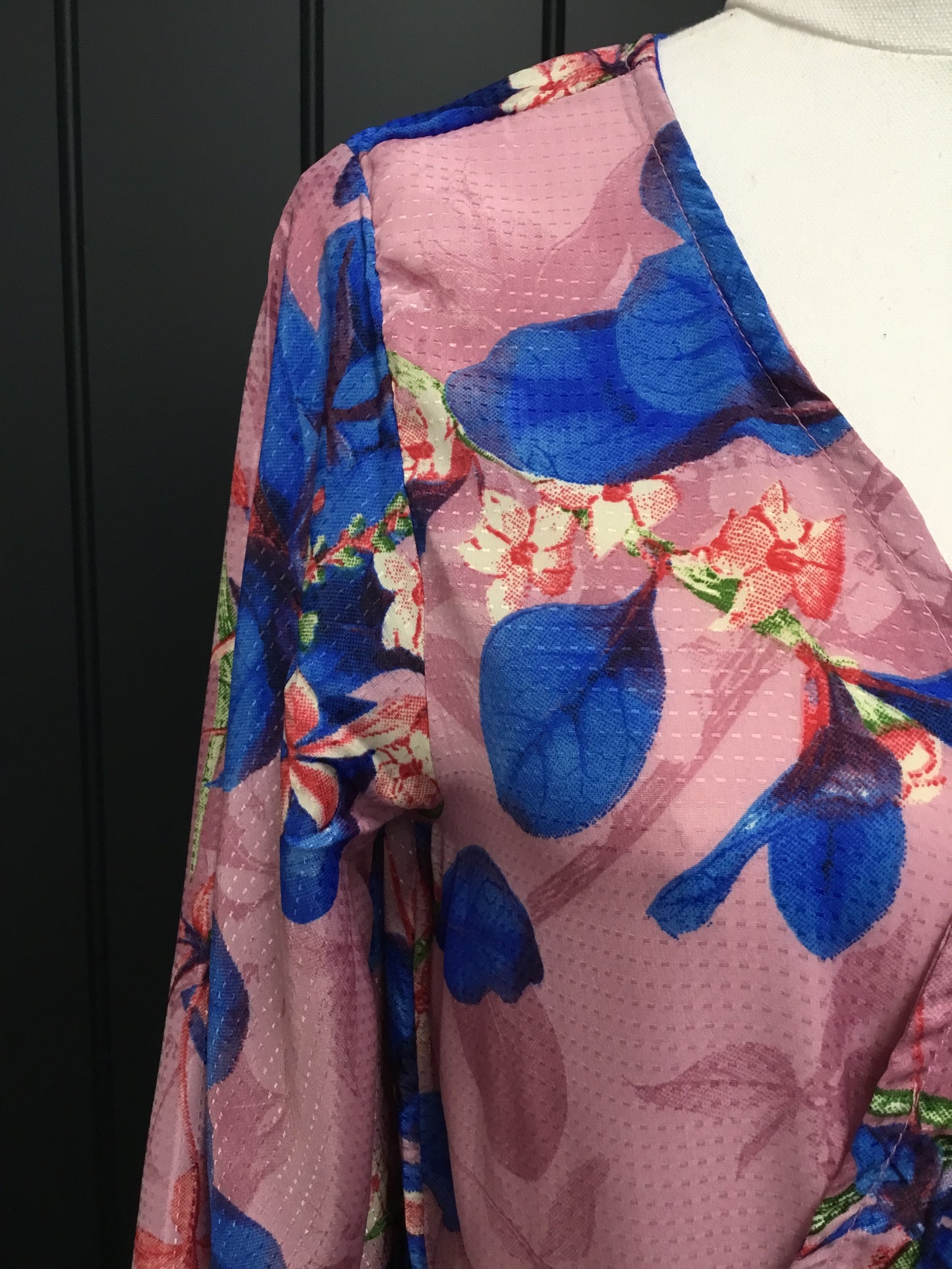 Kimono Wrap Bold Floral Mauve/Blue