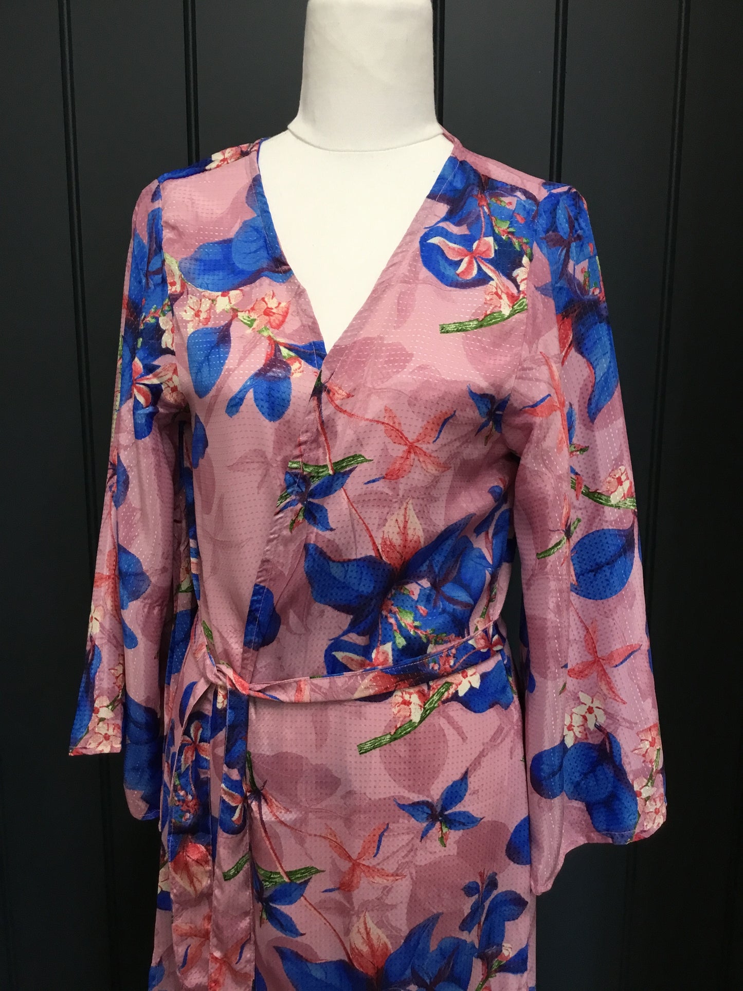 Kimono Wrap Bold Floral Mauve/Blue